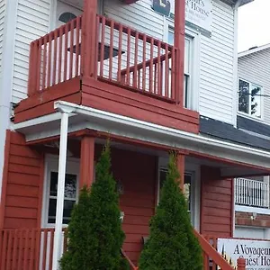 A Voyageur's Couette-café Ottawa